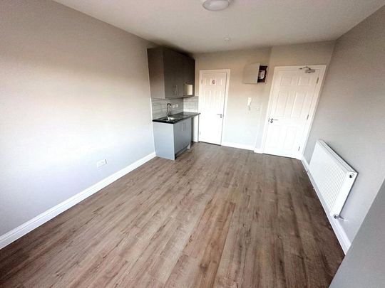 1 bedroom semi-detached house to rent - Photo 1
