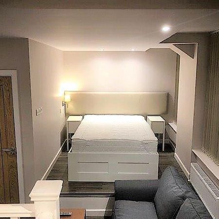 1 bedroom private hall to rent - Photo 3