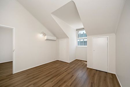 Fully Renovated City-Edge Living with Style & Convenience - Photo 5