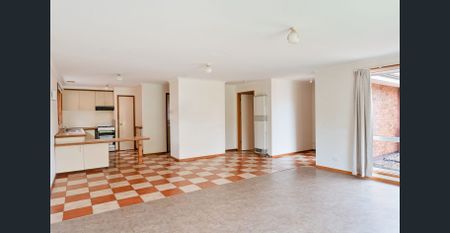 Clean and Renovated Unit in the Heart of Morwell - Photo 4