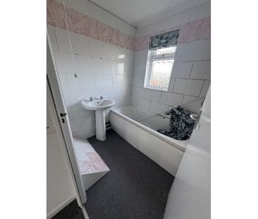 3 bed Semi Detached, - Photo 6