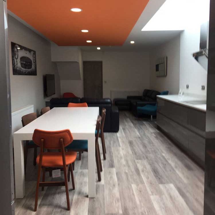 152 HUBERT ROAD - Photo 1