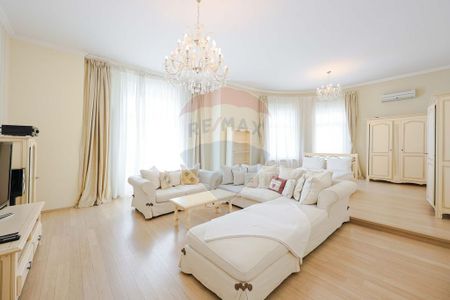 Apartament cu 2 camere de închiriat cu priveliște spre ... - Fotografie 2