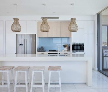 Fully Furnished Luxury Penthouse A statement in luxury, space and u... - Photo 6