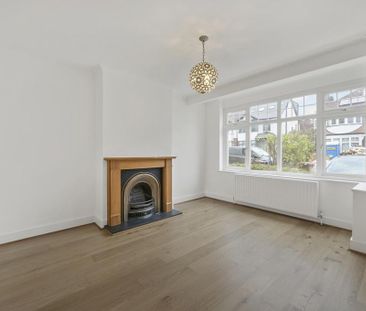 4 bedroom parking to rent - Photo 4
