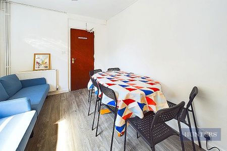 6 bedroom end of terrace house to rent - Photo 2