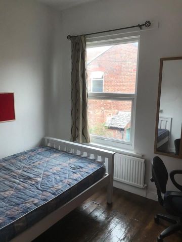 4 Bed Terraced House, Ashfield Road, M13 - Photo 4