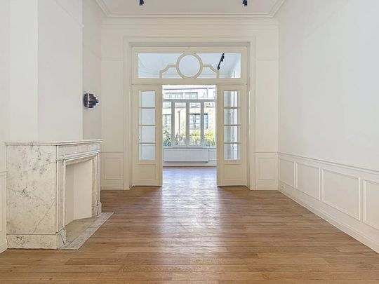 Appartement te huur - Photo 1