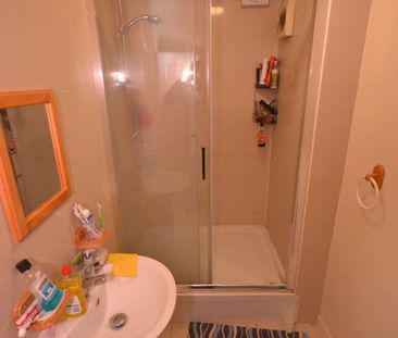 Price £2,800 pcm - Available 01/07/2026 - Furnished - Photo 6