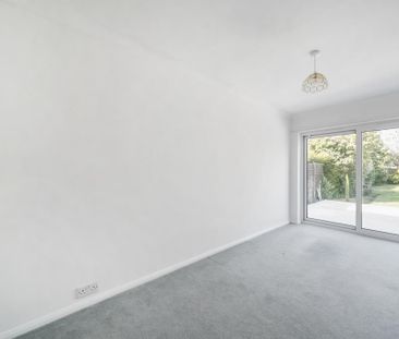 4 bedroom detached house to rent - Photo 1