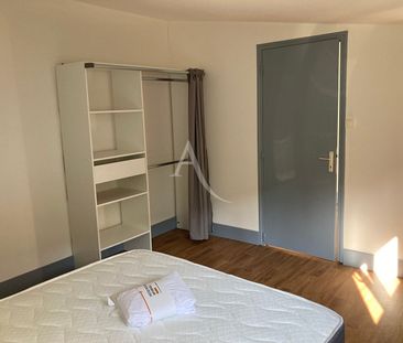 Location Appartement 2 pièces 36m² FONTENAY LE COMTE 85200 - Photo 4