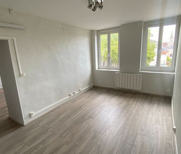 Location Appartement 3 pièces 64m² ROUEN 76000 - Photo 2