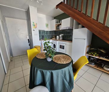 Location Appartement 3 pièces 53m² LA BRETAGNE 97490 - Photo 5