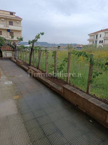 Appartamento in villa via Albert Einstein 42, Cirò Marina - Photo 4