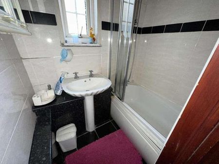 Regina Road, Southall, UB2 - Photo 5