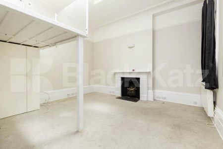 Stunning studio with a mezzanine level sleeping area mins to tube and hyde park - Photo 3