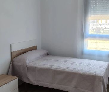 Piso de alquiler en Calle Jose Mejias Salguero, 1, Entrenúcleos - Photo 1