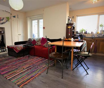 5 bedroom house to rent - Photo 1