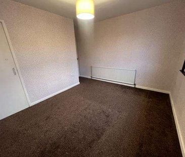 Knowles Avenue, Bradford, BD4 - Photo 3