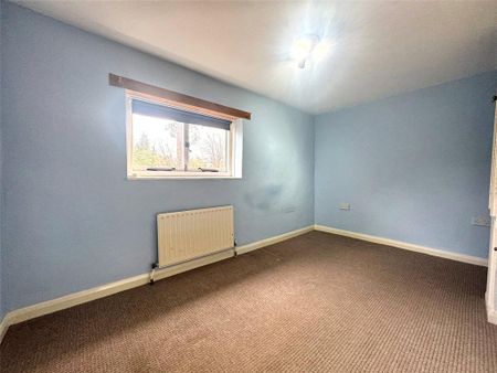 2 bedroom terraced house to rent - Photo 4