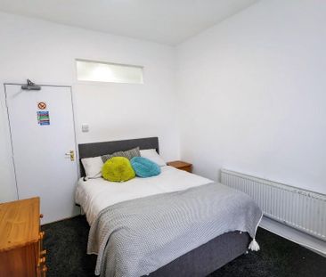 1 bedroom in a house share to rent - Photo 6