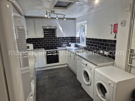 Kingswood Road, Manchester, M14 6RZ - Photo 2