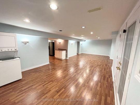 For Lease - 31 LEAMDEADOW Road, Vaughan, Ontario - Photo 1