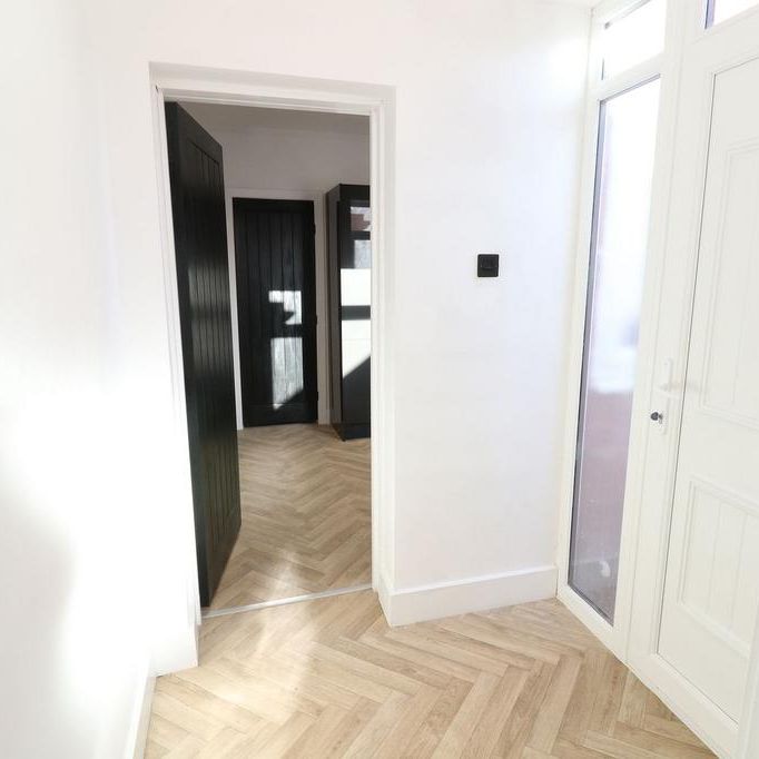 3 bedroom terraced house to rent - Photo 1