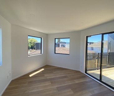 Brand New - 2 Bedrooms plus Study - Photo 5