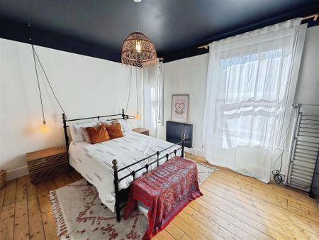2 bedroom terraced house to rent - Photo 2