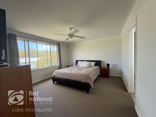 Beautifully Renovated Family Home in Quiet Holmesville Street - Photo 1