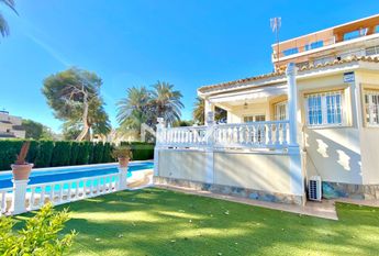 Incredible villa 1 minute from La Zenia be