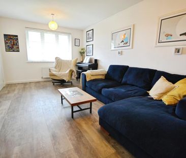 4 bedroom detached house to rent - Photo 6