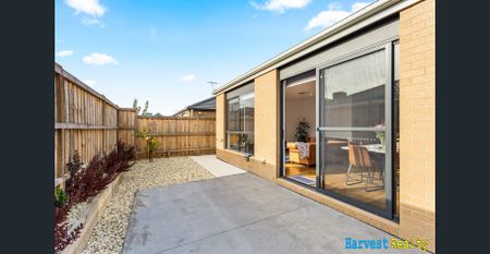 Stylish & Modern - Photo 2