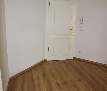 2 Raum Wohnung auf dem Kaßberg mit Aufzug, Balkon und Tageslichtbad erfüllt Ihre Wohnwünsche - Foto 5