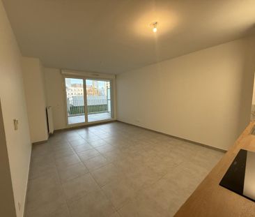 Location Appartement 2 pièces 48m² THONON LES BAINS 74200 - Photo 1