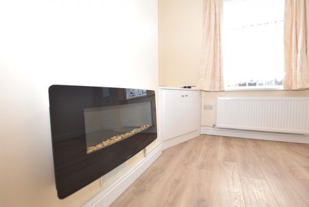 2 bedroom House To Let - Photo 3