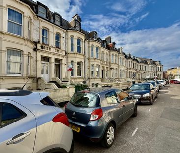 Alhambra Road - Photo 2