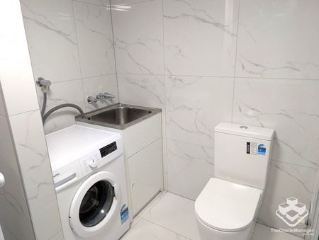 2Bed 2Bath UF Renovated Budds Beach - Photo 3