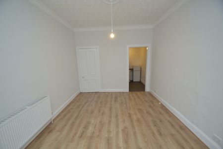 1 bed flat to rent in Clarkston Road, Glasgow, G44 - Photo 4