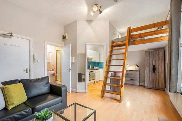 1 bedroom flat to rent - Photo 1