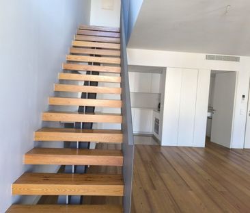 2 room luxury Duplex for rent in Lisbon, Portugal - Photo 2