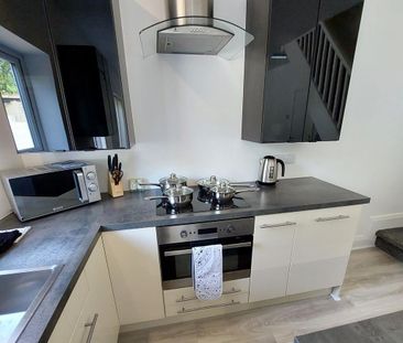 1 bedroom in a house share to rent - Photo 6