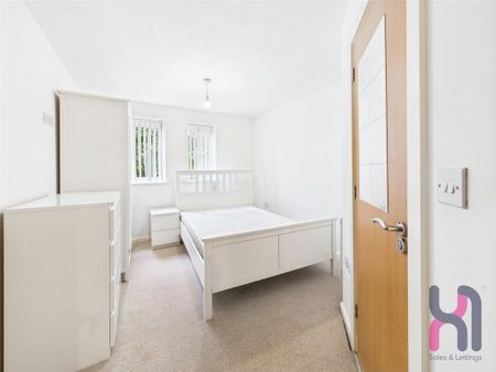2 bedroom flat to rent - Photo 5