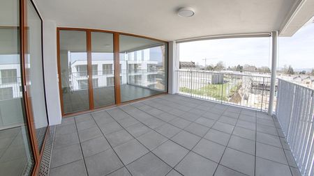 High-quality 3 1/2-room attic apartments in Langenthal - Photo 2