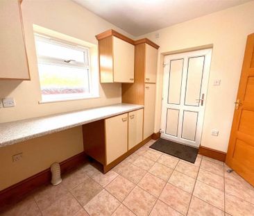 2 bedroom detached bungalow to rent - Photo 6