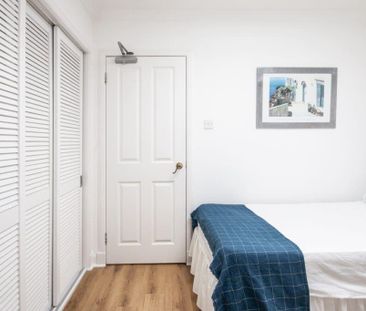 2 bedroom flat to rent - Photo 6