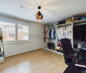 Moderne 3.5-Zimmer Wohnung in Weiach - Photo 5