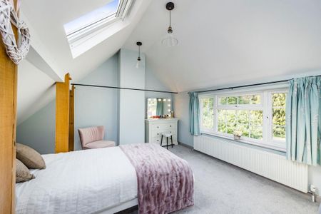 4 bedroom detached house to rent - Photo 3