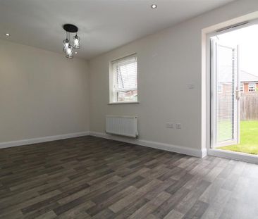 4 bedroom detached house to rent - Photo 1